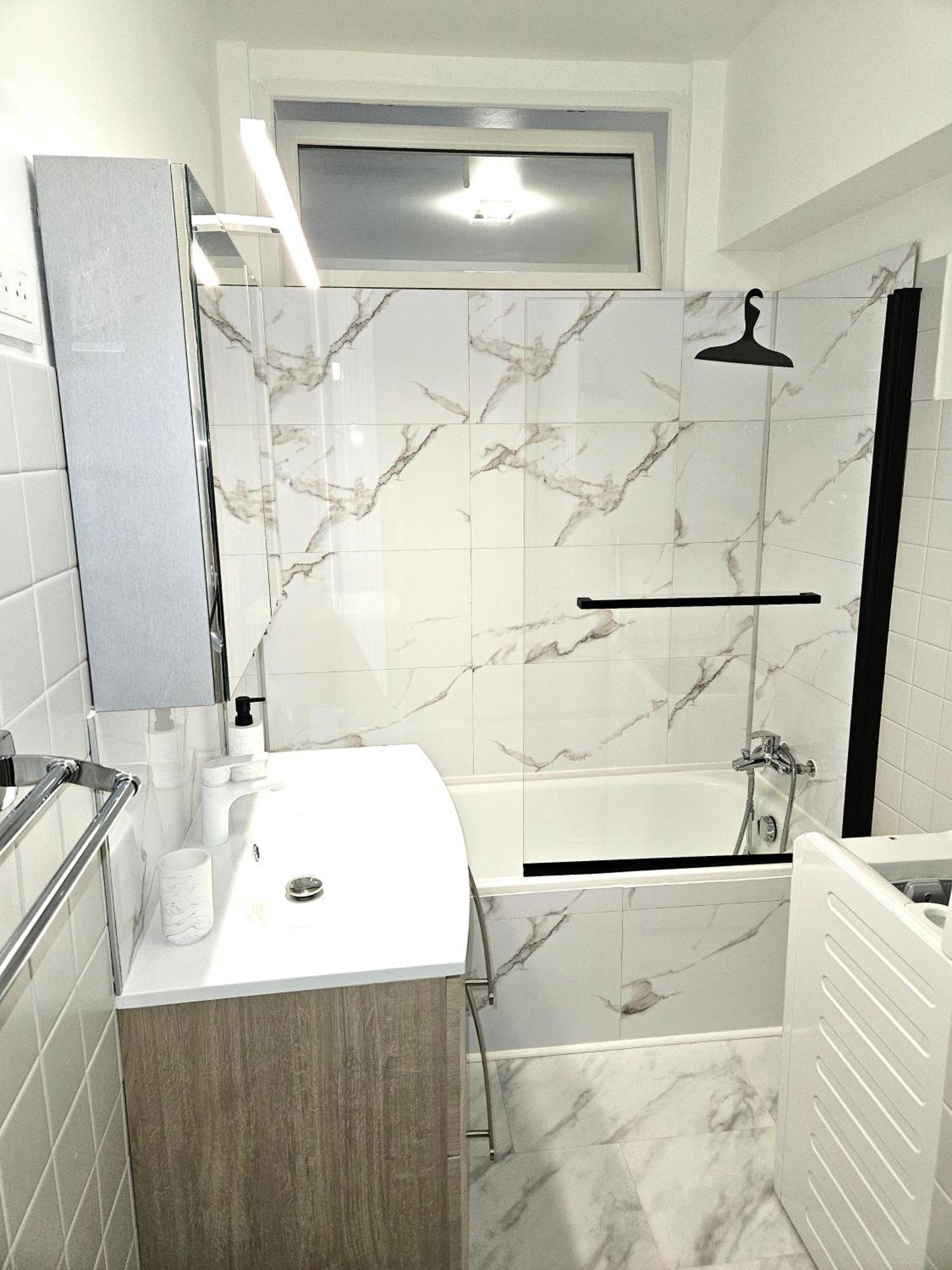 Studio Entre Plages Et Monaco Climatise Parking Roquebrune-Cap-Martin Exterior photo